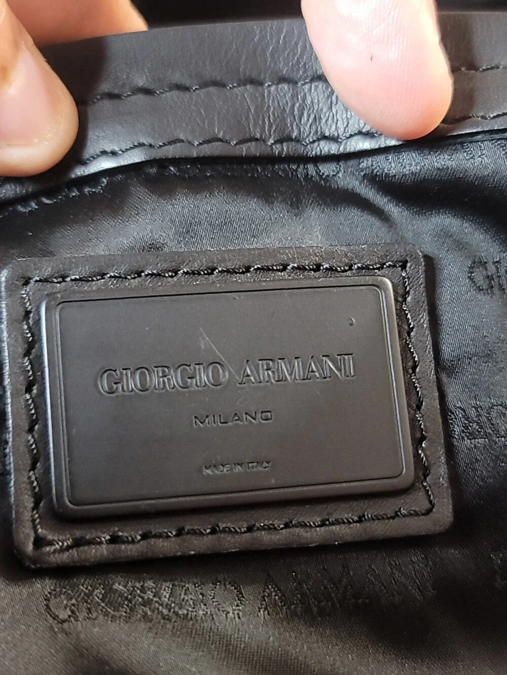 Giorgio Armani Mens Black Calfskin Leather Messenger Bag EUC